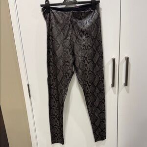 Commando Black and Taupe Leggings